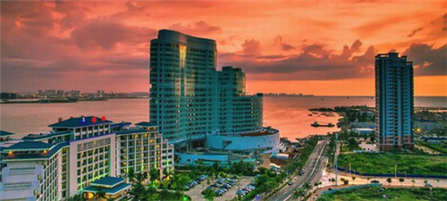 火锅店惊蛰海报设计，火锅店内海报